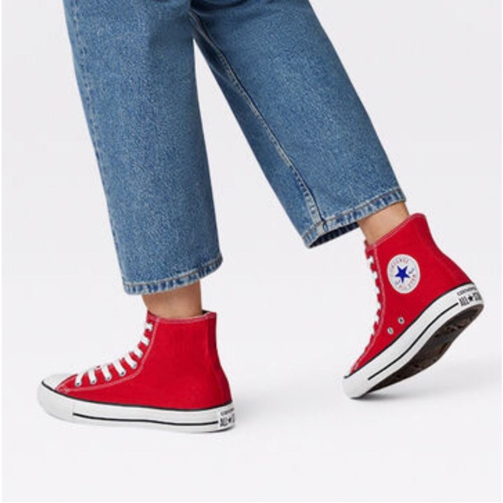 Converse All Star Chuck Taylor High Top M4 W6 EUC